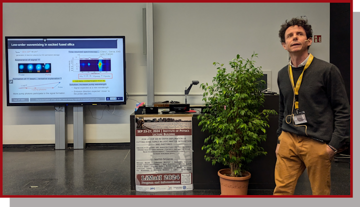 A. Mermillod-Blondin in exchange with the audience.
