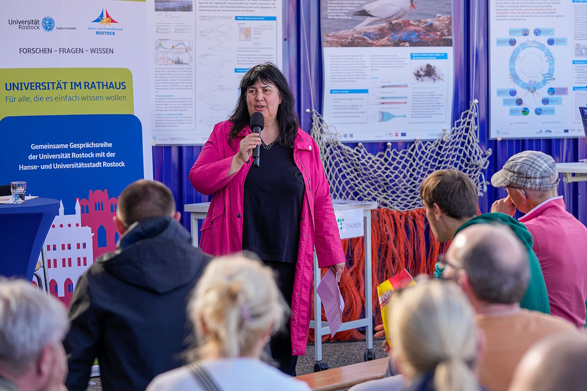 Rektorin Elisabeth Prommer eröffnet die Science@Sail